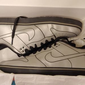 Nike Dunk Delorean shoes size 12